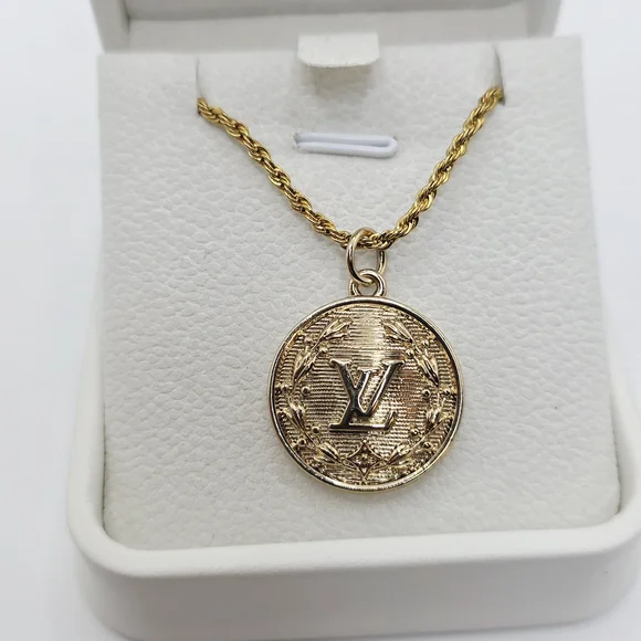 Authentic Louis Vuitton Medallion Necklace. On Waterproof Atolea Chain. - Picture 6 of 6